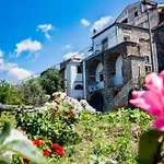 Mariagiovanna - Casa Maria Pensjonat 3*